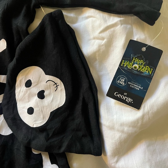 NWT 0-3 months baby Halloween skeleton onesie costume w/ hat George - Picture 2 of 4